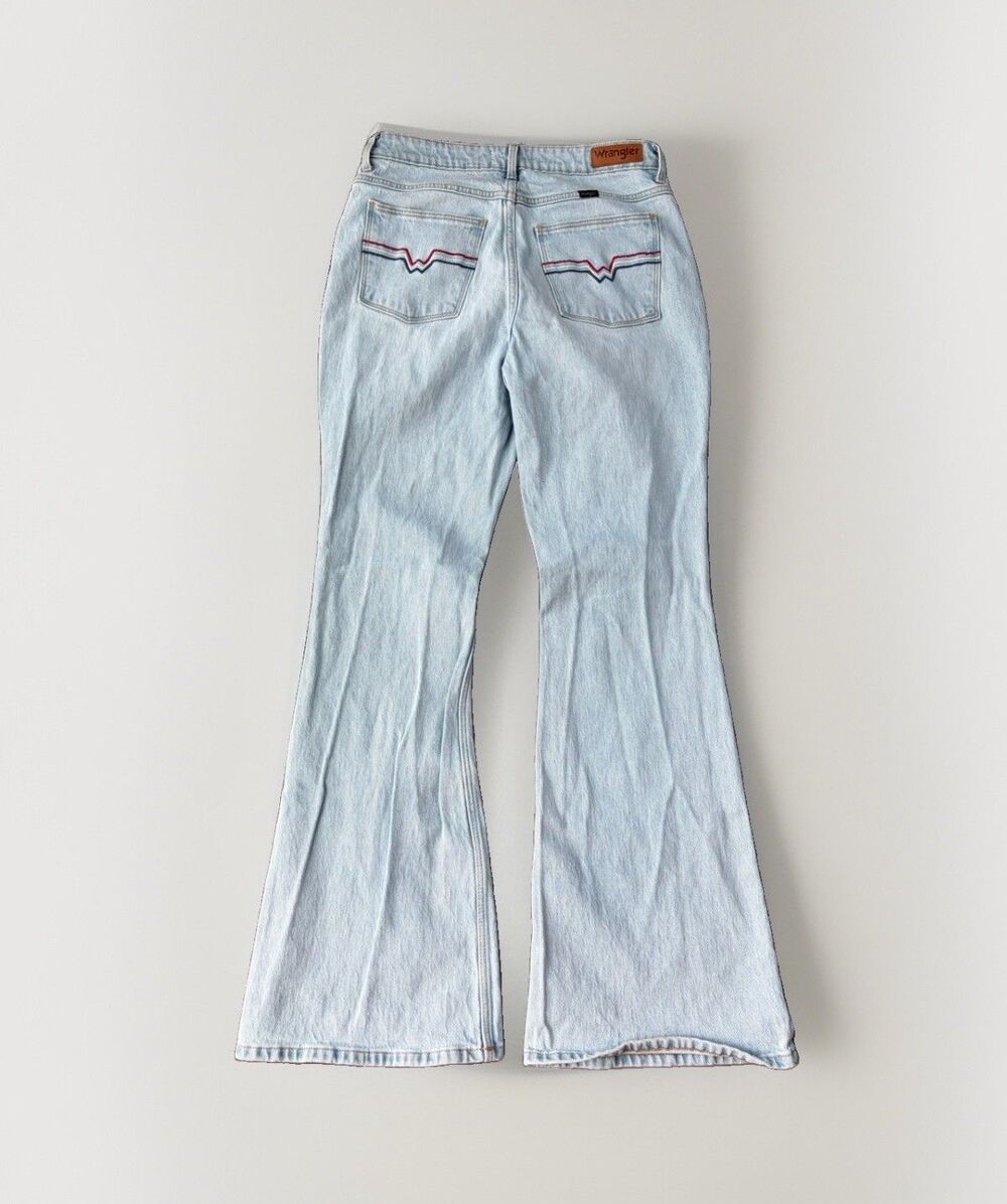 Wrangler Fierce Flare Jeans Womens Size 10 Light Wash High Rise Bell Bottom Blue